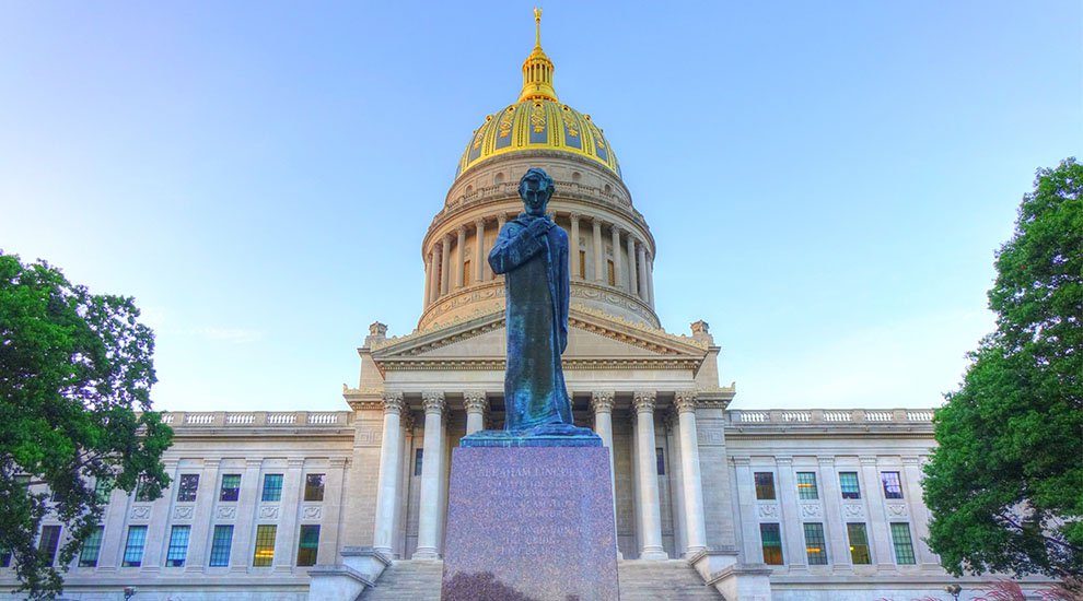 West Virginia to Offer Blockchain Voting Options for Midterms
