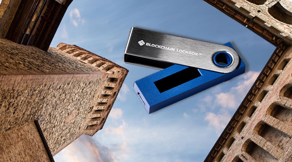 Blockchain Releases Hardware Wallet Co-Developed With Ledger