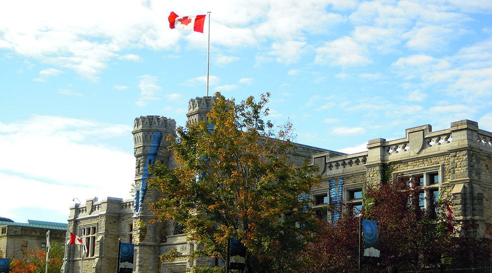 Canadian Banks Experiment With Blockchain Technology; Fintech Sector Calls for Regulatory Certainty