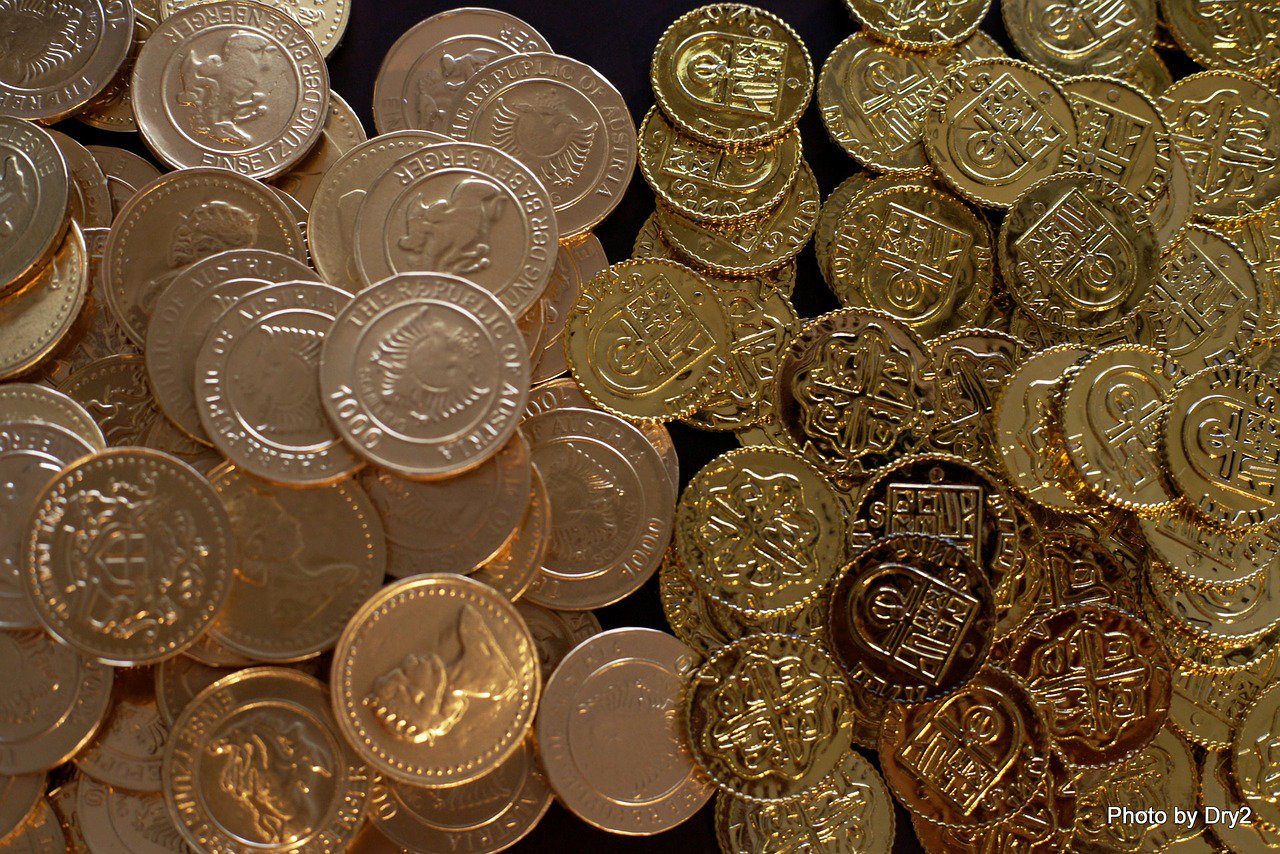 Shuffling Coins to Protect Privacy and Fungibility: A New Take on Traditional Mixing