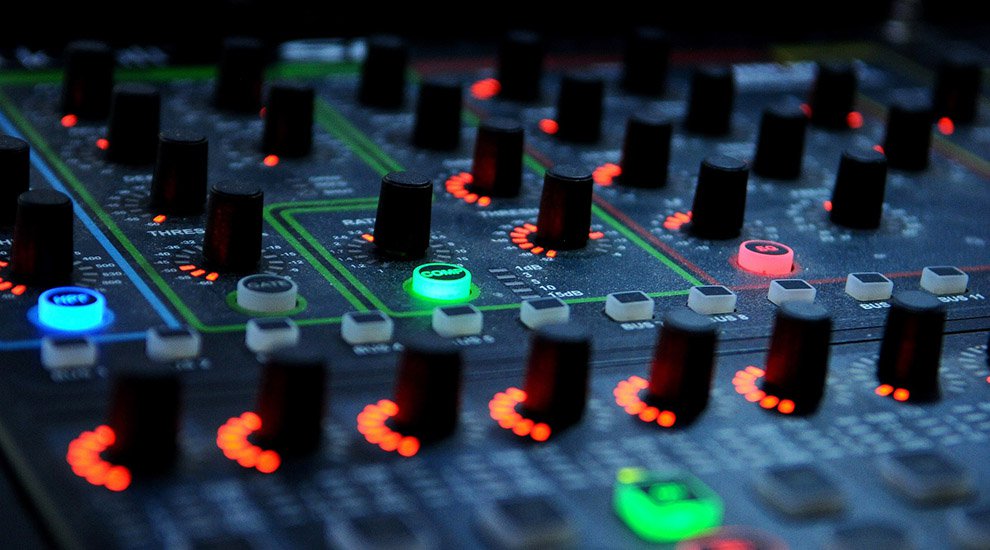 Three Startups Trying to Transform the Music Industry Using the Blockchain